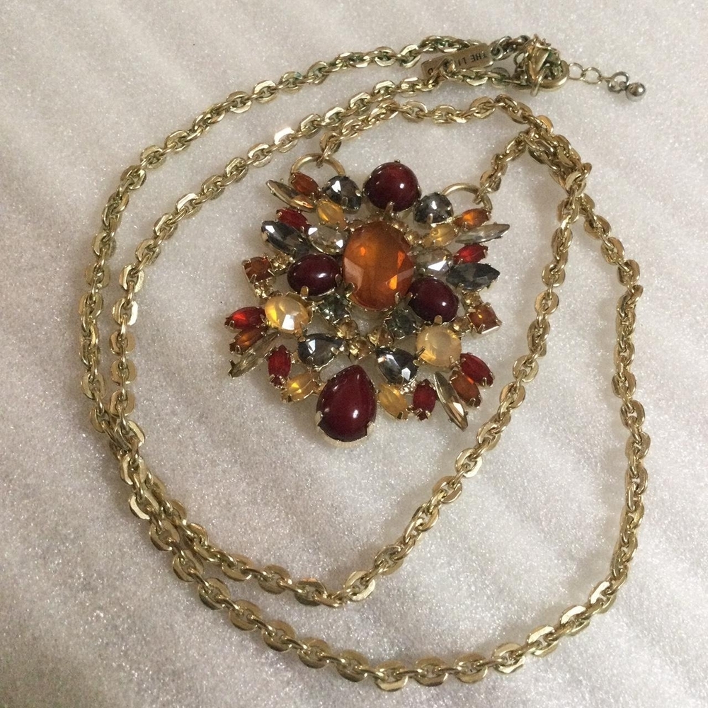 The Limited Rhinestone Necklace - Picture 4 of 4